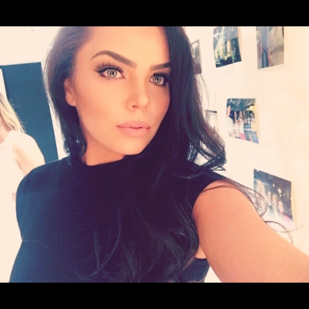 Meet your Posher, Amy