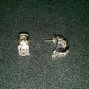 John Medieros Clip hoops