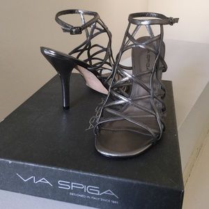 Brand new. Never worn by VIA SPIGA