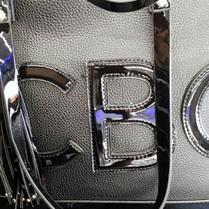 Meet your Posher, July