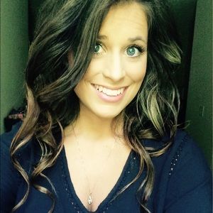 Meet your Posher, Amber