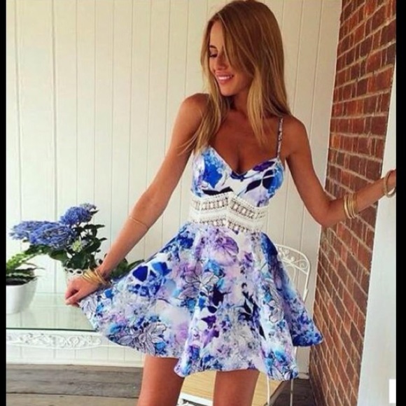 NEW Pretty Blue Floral Dress