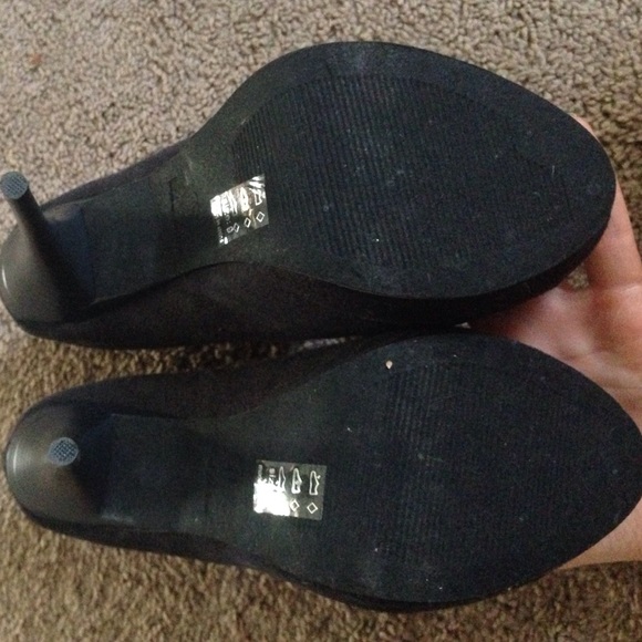 Zip up Booties - Picture 3 of 3