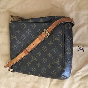 LOUIS VUITTON Monogram MUSETTE SALSA Authentic