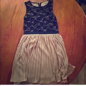 Bundle for @lindseymarcyes