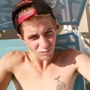 Meet your Posher, Warren