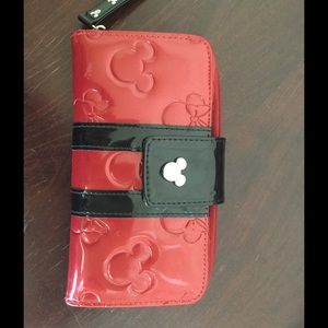 Minnie Loves Mickey RED Zippered Wallet