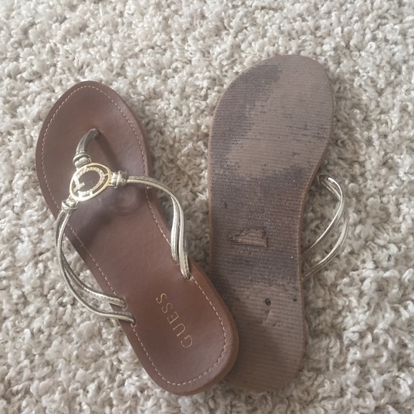 Guess flips flops - Picture 2 of 2