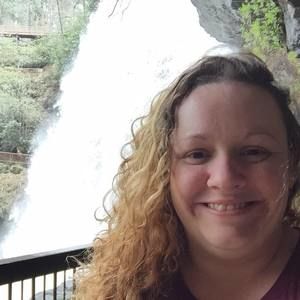 Meet your Posher, Amelia