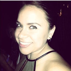 Meet your Posher, Alyssa