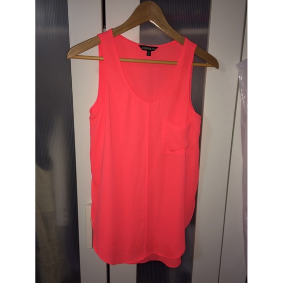 Express Neon Pink tank high low design