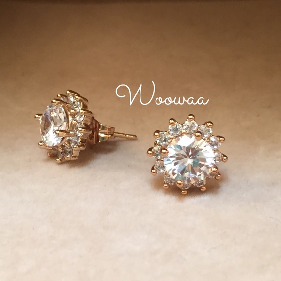Woowaa Jewelry - 18K gold filled with swarovski crystal