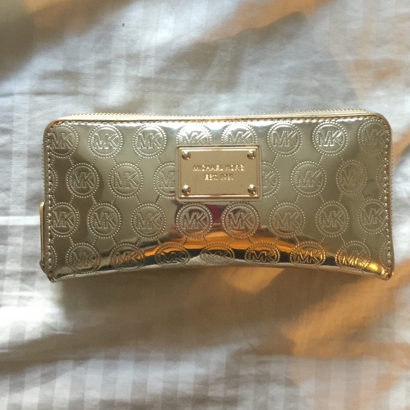 Michael Kors wallet
