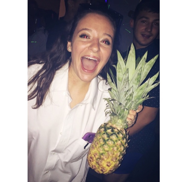 Meet your Posher, Julia