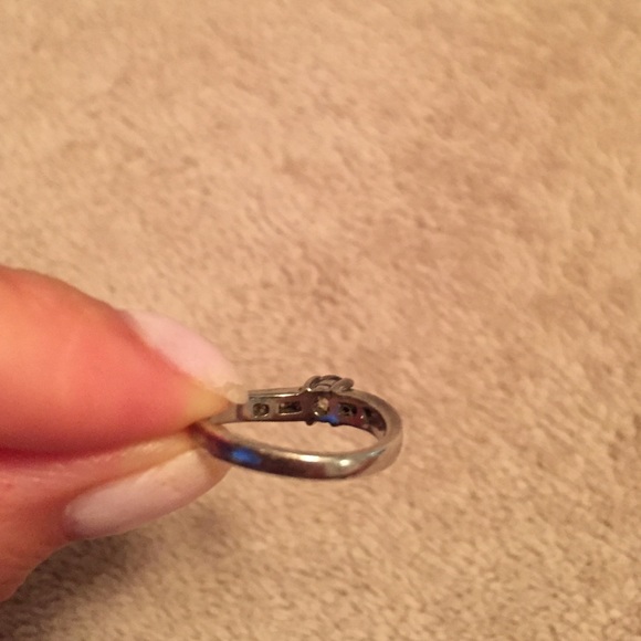 Silver ring - Picture 4 of 4