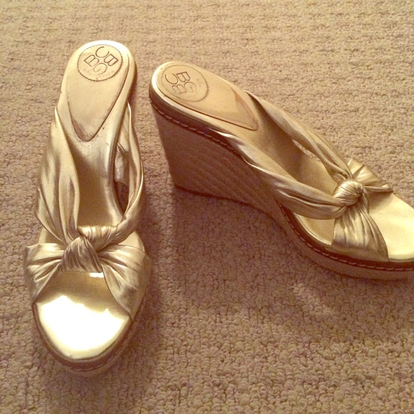 BCBG Generation Wedges