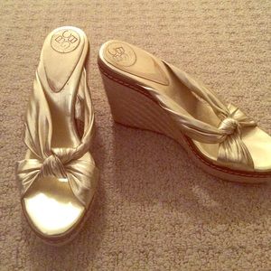 BCBG Generation Wedges