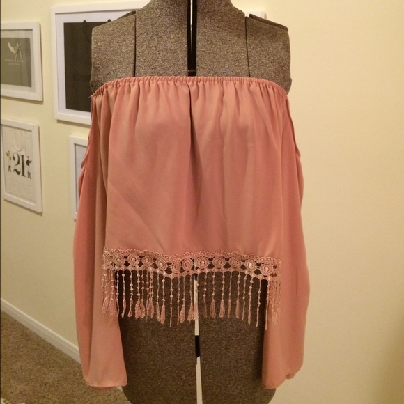 Fringe crop top.