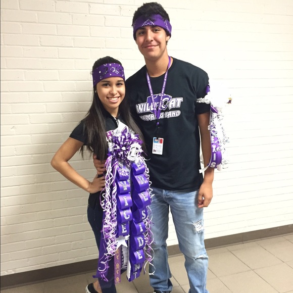 Meet your Posher, Alexis 💆💘😊 - Picture 3 of 4