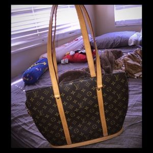 Authentic Louis Vuitton Babylon Handbag Authentic Louis Vuitton Babylon Handbag