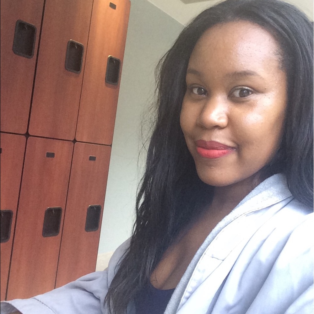 Meet your Posher, Julia