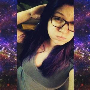 Meet your Posher, Cynthia