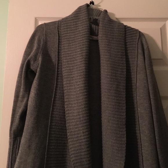 Small - Picture 3 of 4