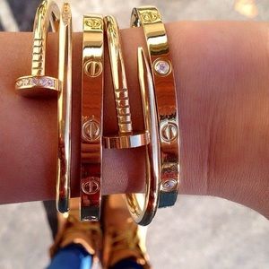 Love yourself bracelet