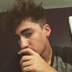 Meet your Posher, Elijah