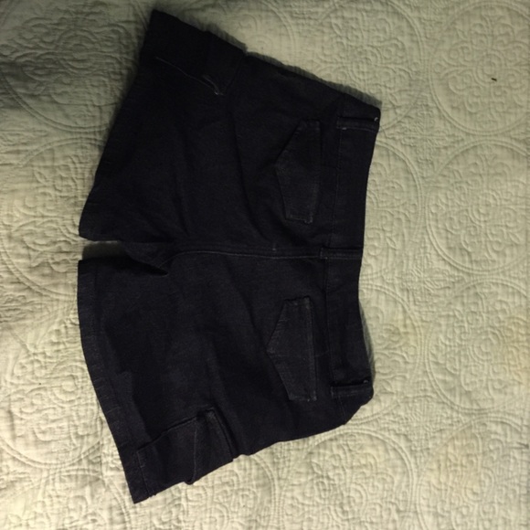 Shorts👖 - Picture 2 of 2