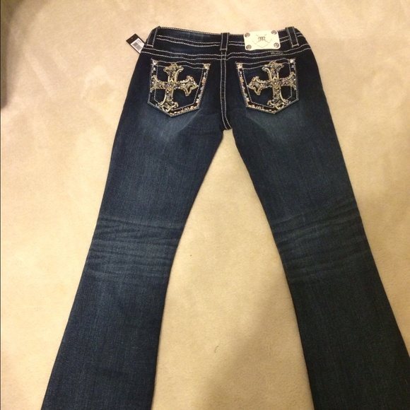 Just in! NWT Miss Me jeans. - Picture 3 of 4