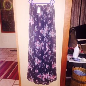Hollister Floral maxi skirt