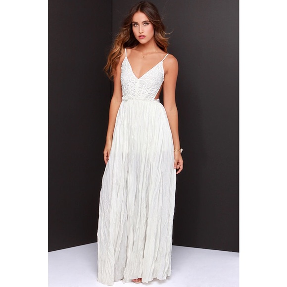 Dresses & Skirts - Lulus Crochet Ivory Maxi Dress *NEW*