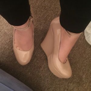 NUDE PUMPS [$6 on M]