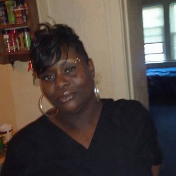 Meet your Posher, Jamilla - Picture 1 of 1