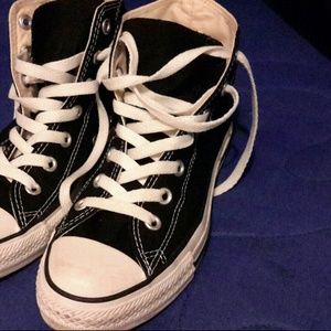 Black converse