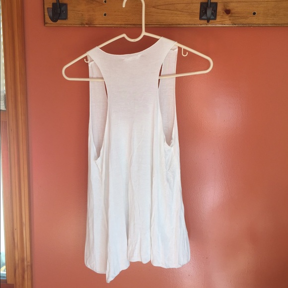 White flower skull muscle tee - Picture 2 of 3