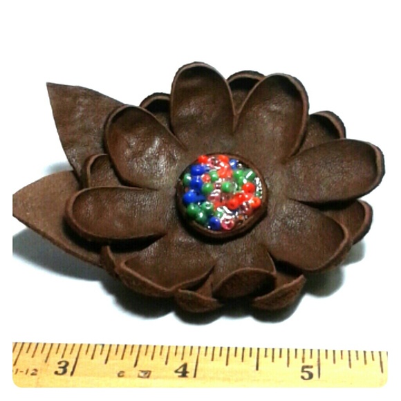 Leather Flower Clip - Picture 1 of 2