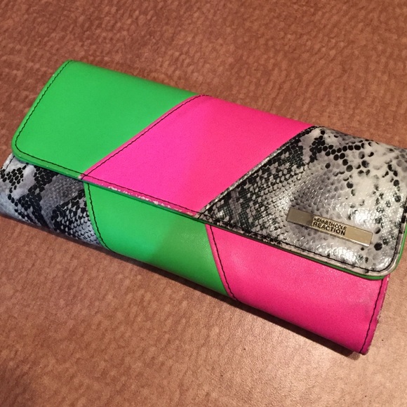 Kenneth Cole reaction wallet