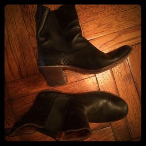 Black Frye Boots Janis Gore style