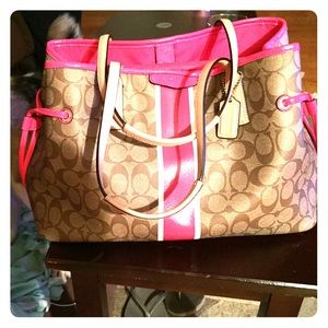 Flawless Coach purse for sale!