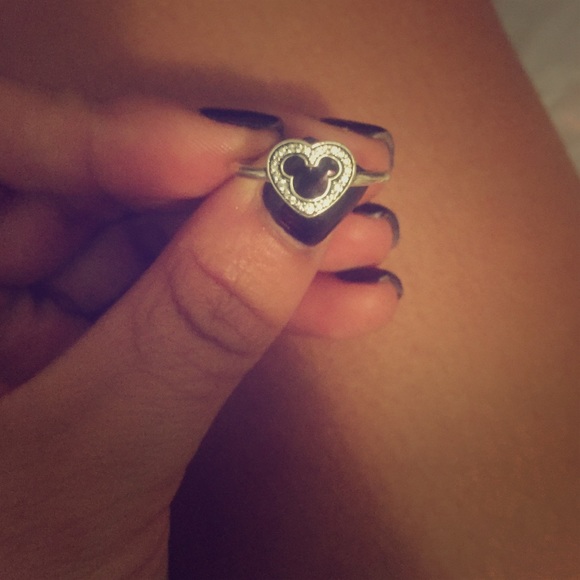 Pandora Mickey ring size 7