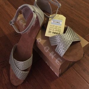 TOMS Correa Sandal silver
