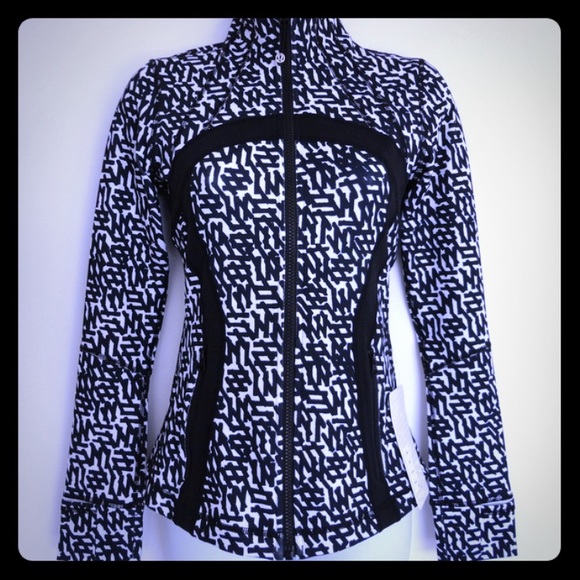 lululemon athletica Jackets & Blazers - 😍STYLE ICON HP😍 LULULEMON Define Jacket
