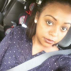 Meet your Posher, Chanteil