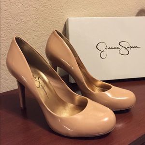 Jessica Simpson patent pumps