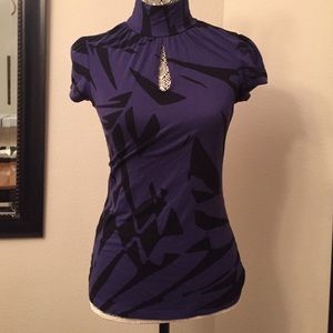 Express keyhole mock turtleneck geoprint