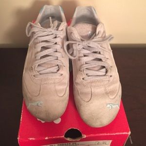 Comfortable women's sneakers