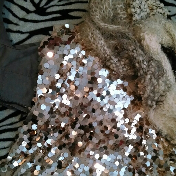 Very blingy shirt for layering - Picture 1 of 3