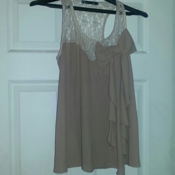 Must have Lace & Ribbon Top